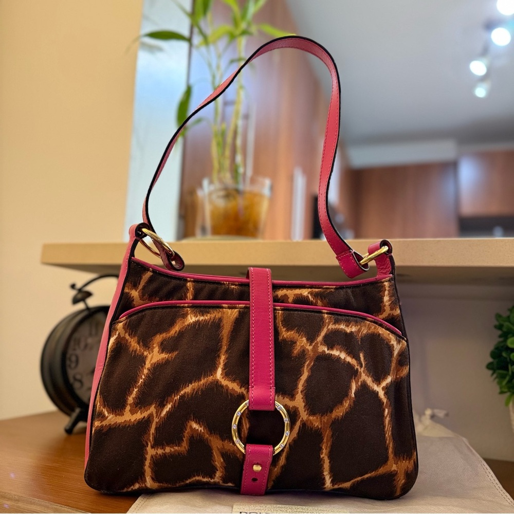 Dolce  & Gabbana Shoulder Bag
Vintage
Pink
Animal Print
Authentication Card